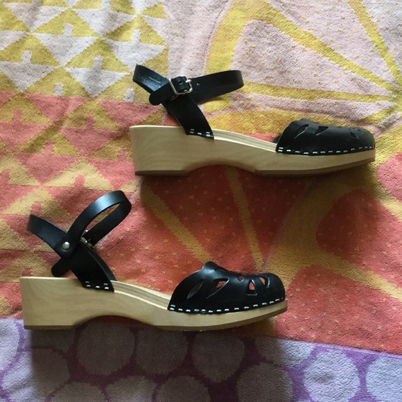 NIB Swedish Hasbeens Ornament Clog 8 Anthropologie - Picture 4 of 5